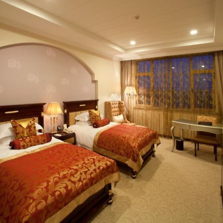 Q And X Hot Spring Resort Qingdao Exterior foto